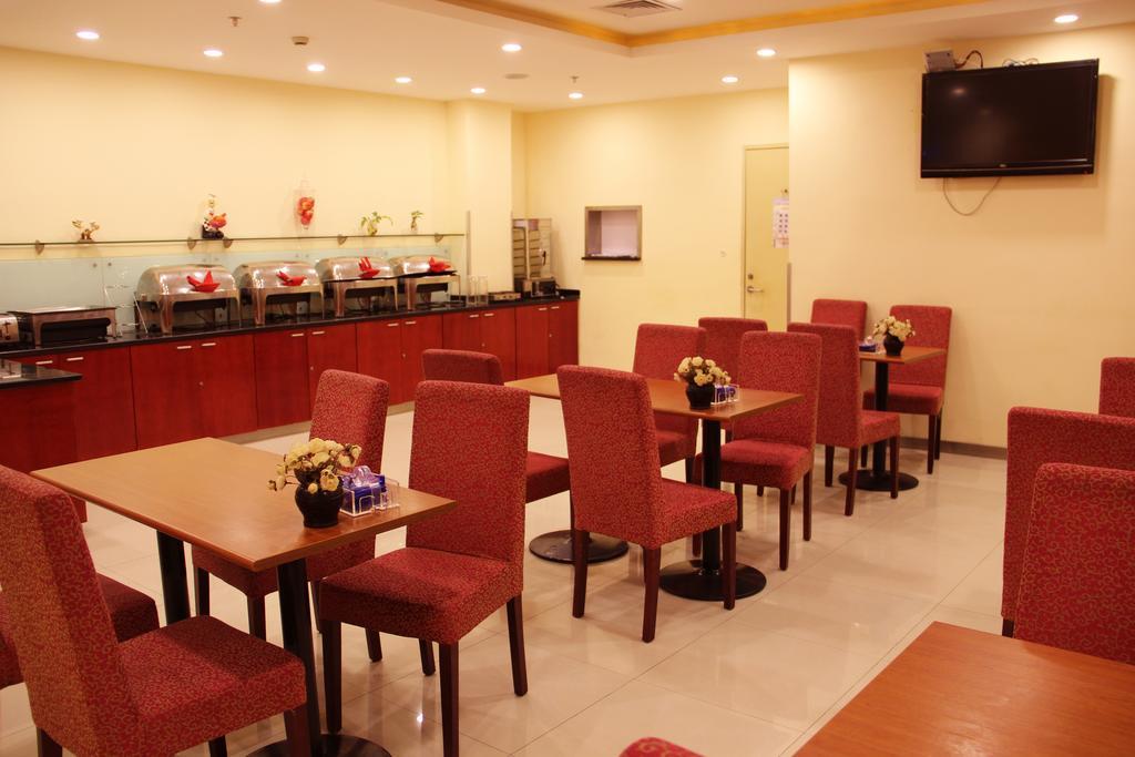 Hanting Express Qingdao South Chongqing Road Extérieur photo